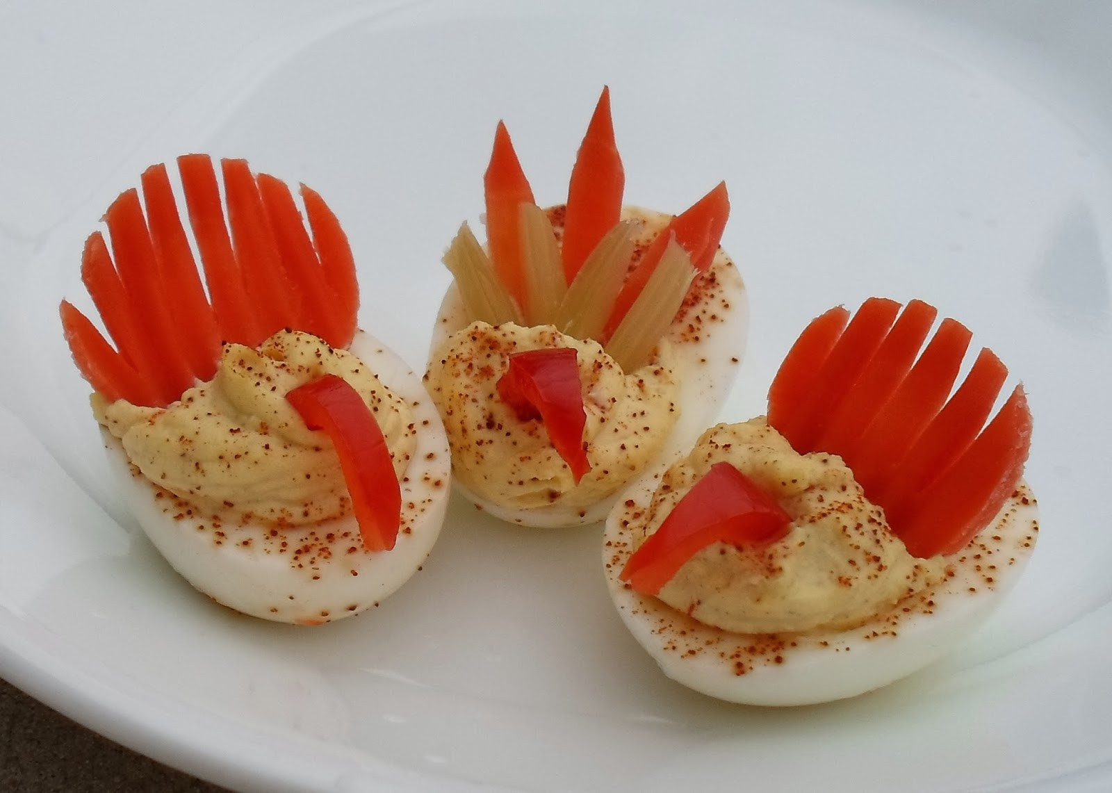 Deviled Eggs For Thanksgiving
 Happier Than A Pig In Mud My Attempt At Deviled Egg