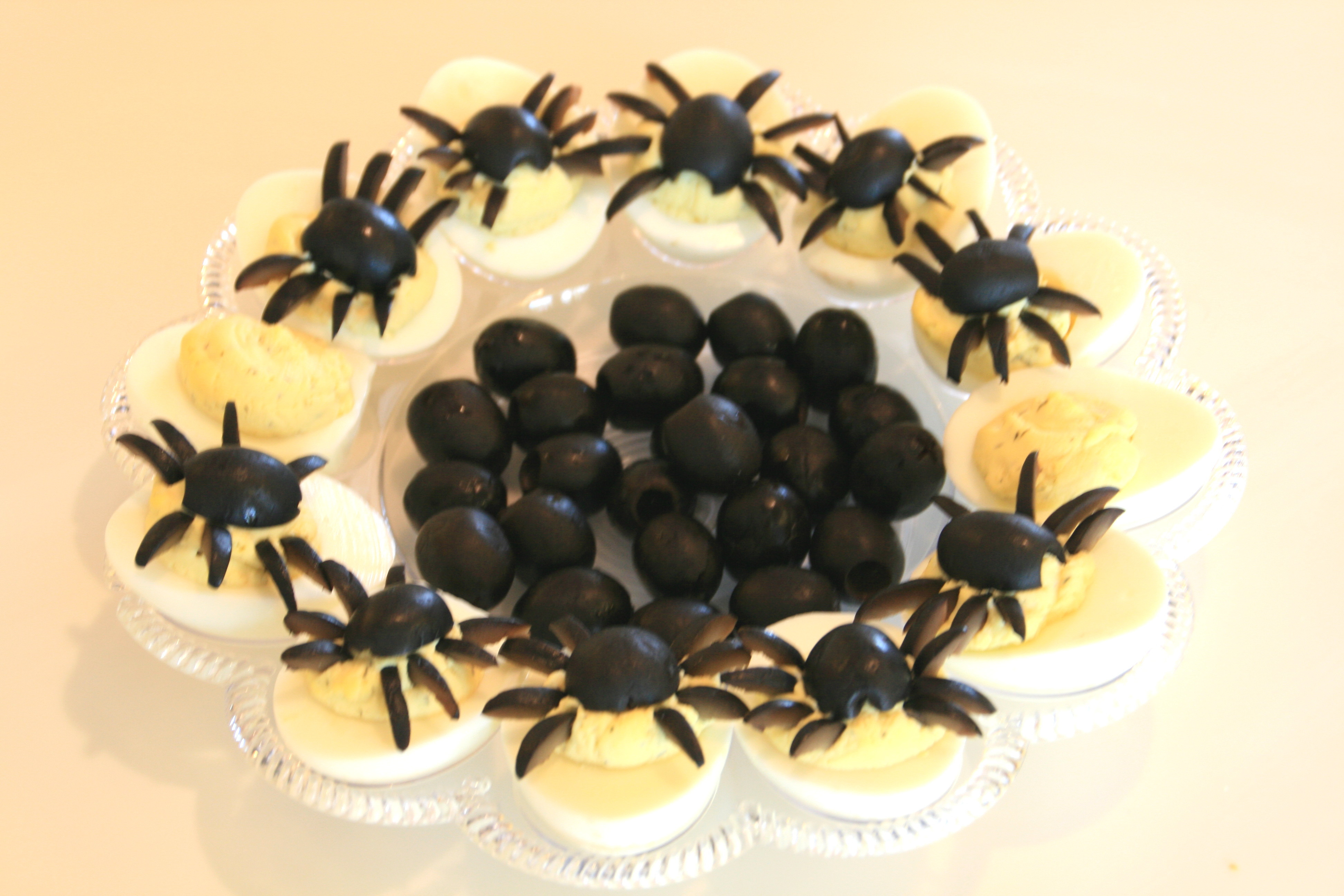 Deviled Eggs Spider Halloween
 Deviled Spide Eggs for Halloween — Shockingly Delicious