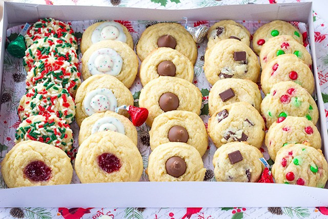 Different Christmas Cookies
 Five Christmas Cookies e Dough Cookie Dough and Oven Mitt