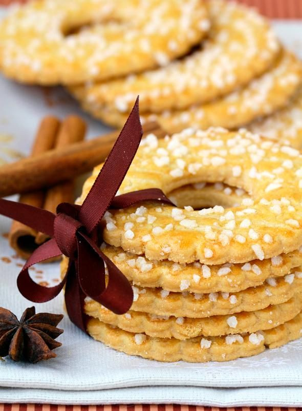 Dutch Christmas Cookies
 Kerstkransjes Dutch Christmas cookies
