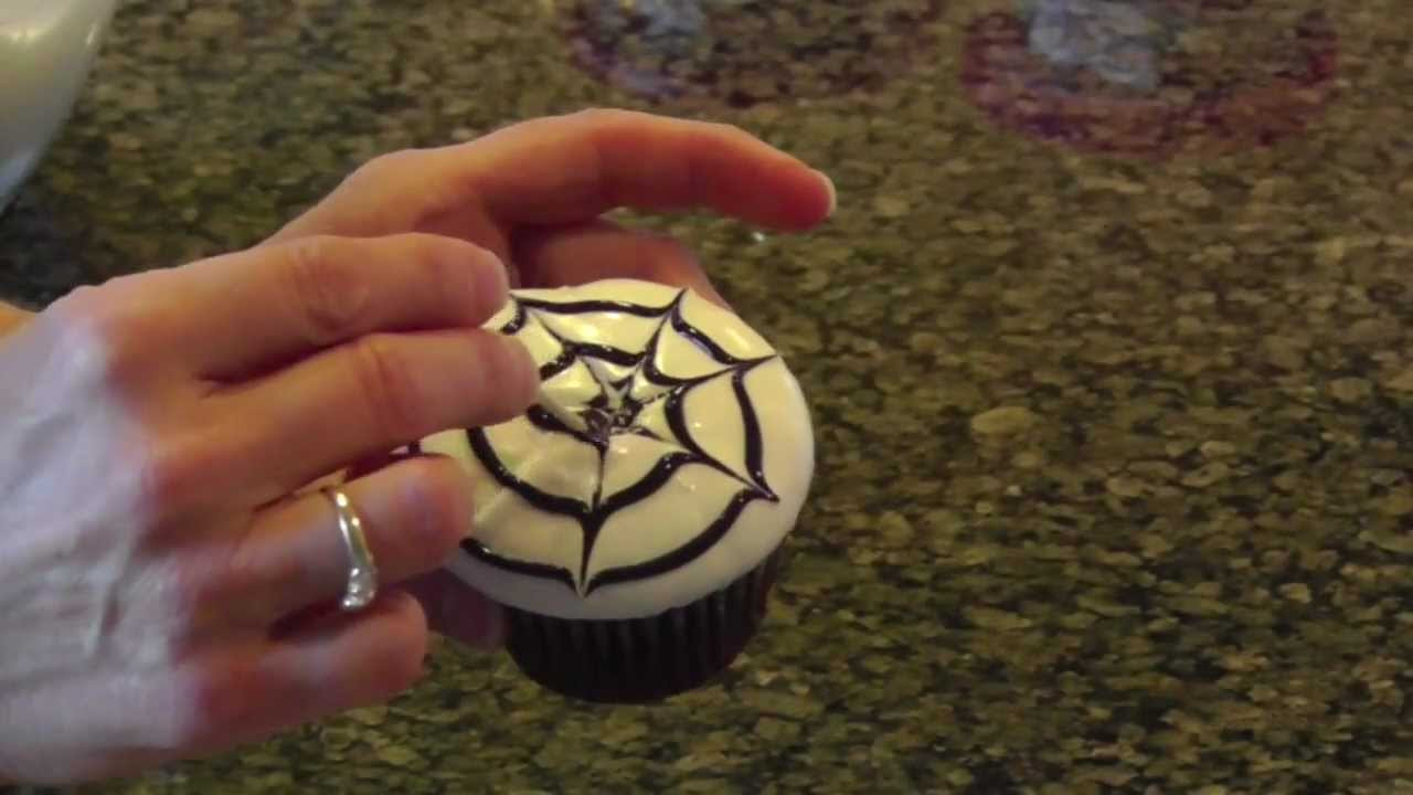 Easy Halloween Cupcakes Decorations
 Halloween Cupcake Decorating Ideas