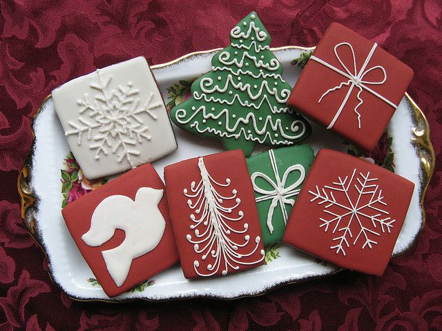Elegant Christmas Cookies
 Simple and elegant Christmas cookies by Unique Cookie