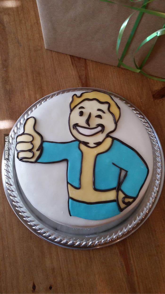 Fallout Birthday Cake
 What do you guys think of this Fallout cake 9GAG