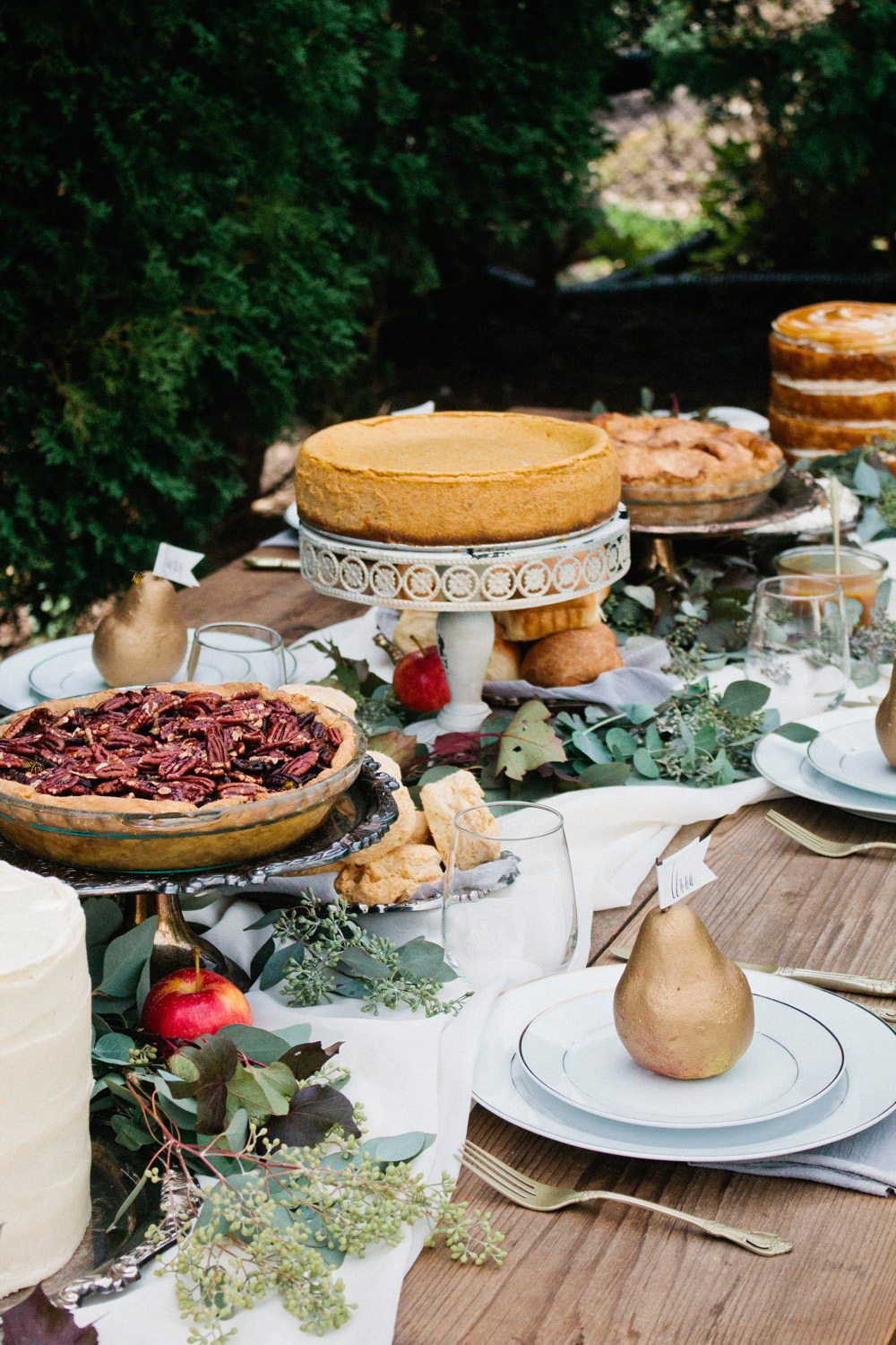 Fancy Thanksgiving Desserts
 An Elegant Thanksgiving Table Dessert Buffet The