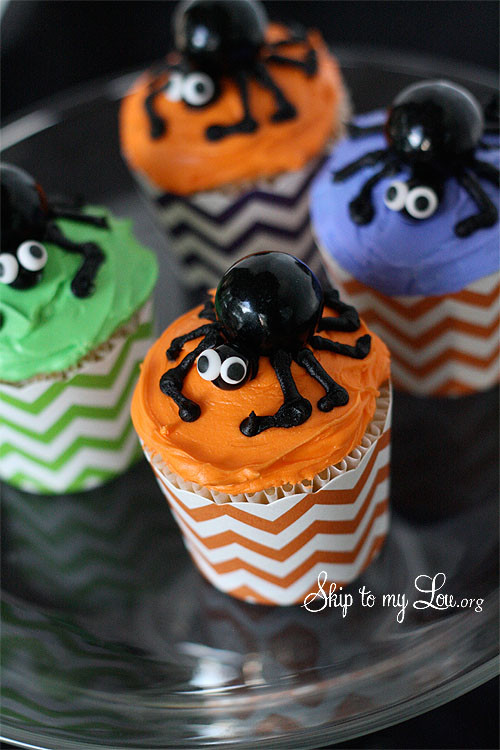 Funny Halloween Cupcakes
 Best Ever Spider Cupcakes in 4 Easy Steps