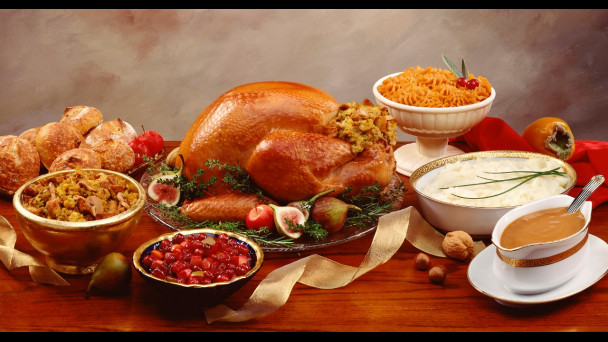 Giant Thanksgiving Turkey Dinner
 Christmas Celebration in Ibiza Inviting guests for Dinner