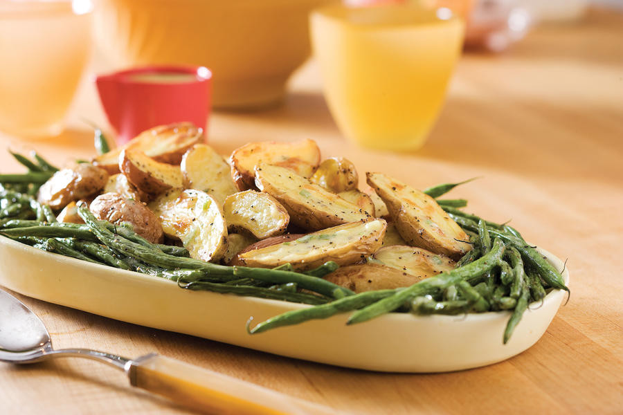 Green Thanksgiving Side Dishes
 Roasted Fingerlings and Green Beans With Creamy Tarragon