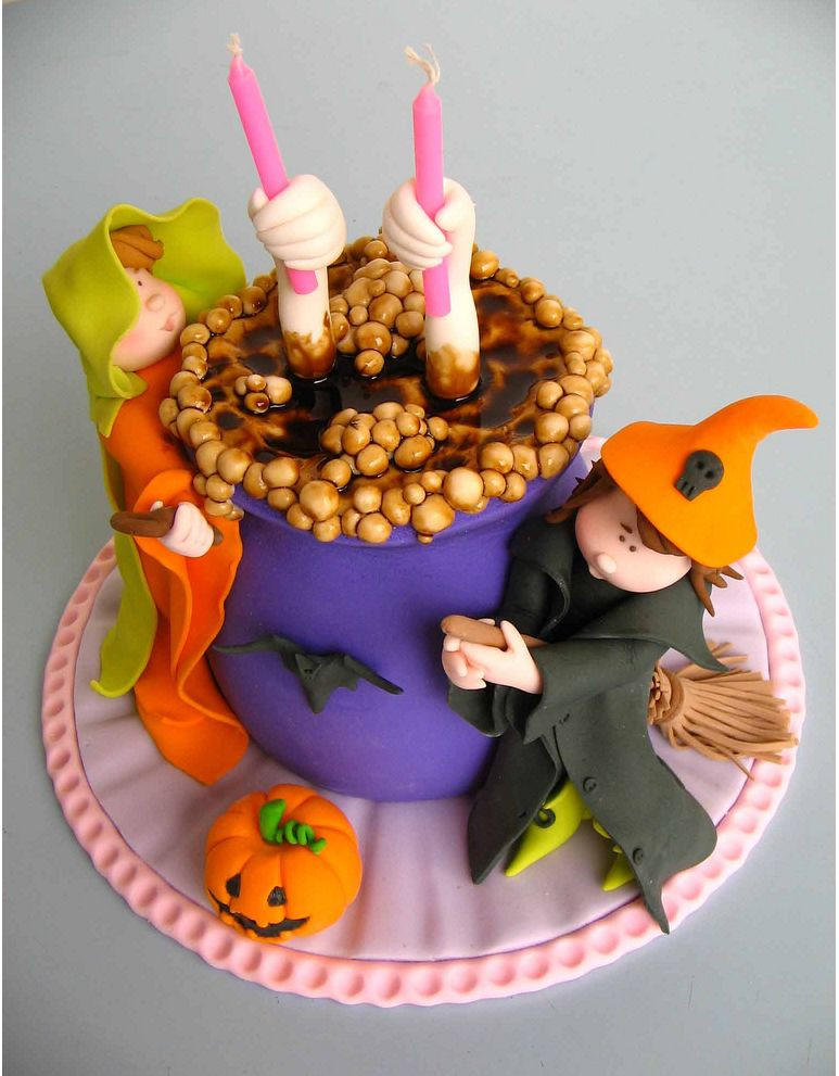 Halloween Cakes Images
 Birthday and Party Cakes Halloween Cake Decorating 2010