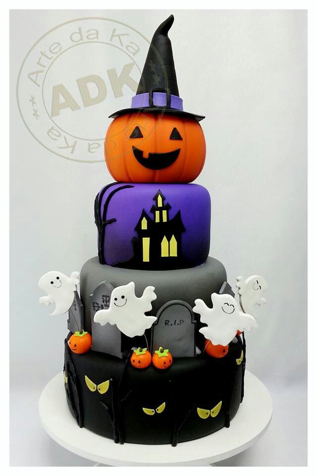 Halloween Cakes Images
 Halloween cake Halloween treats Pinterest