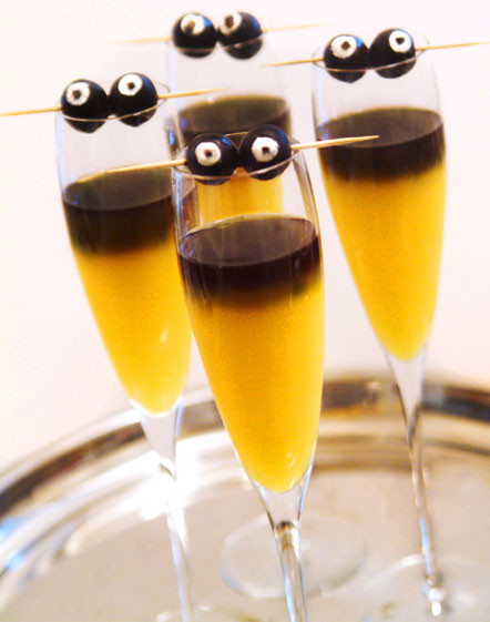 Halloween Cocktail Drinks
 Cute Food For Kids 20 Halloween Drink Recipes for Grown Ups