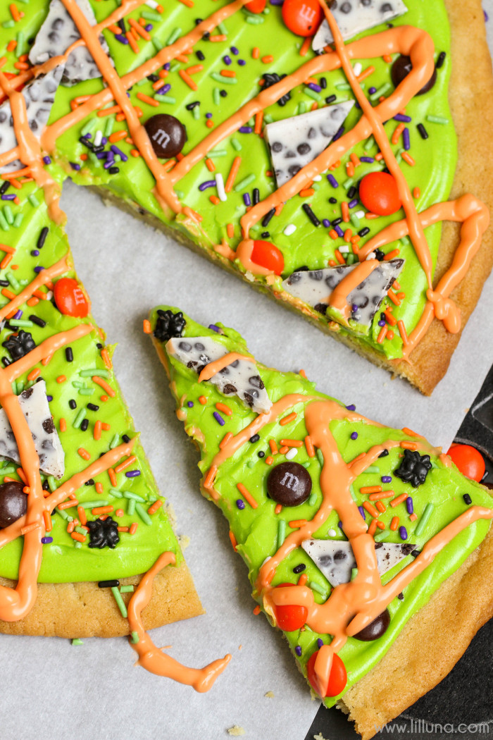 Halloween Cookie Cakes
 Sugar Cookie Cake