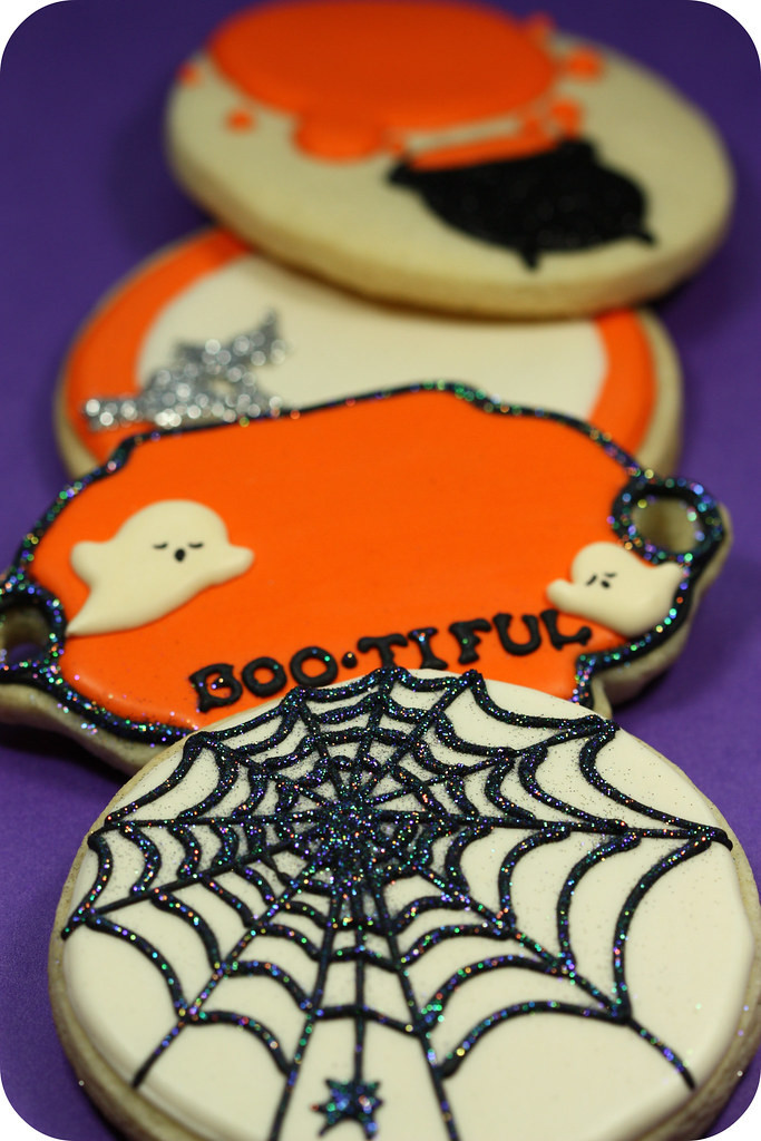 Halloween Cookies Decorating
 Halloween decorated cookies sweetopia