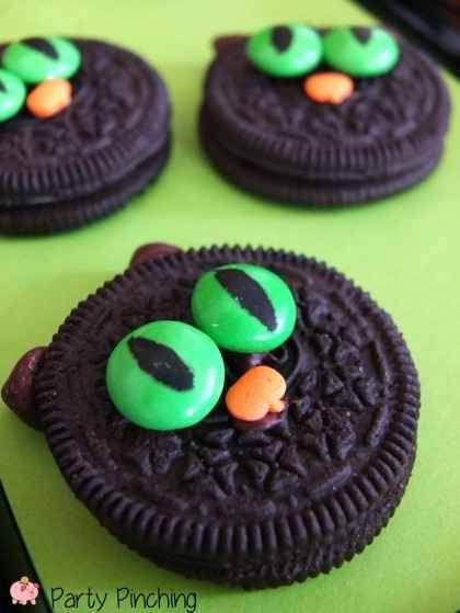 Halloween Cookies For Sale
 1000 images about Halloween Bake Sale Ideas on Pinterest