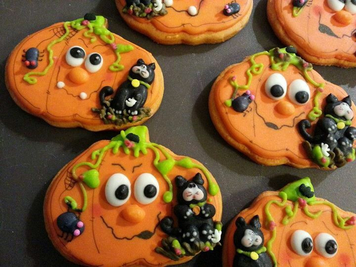 Halloween Cookies Pinterest
 Halloween galletas decoradas Ana Cookies