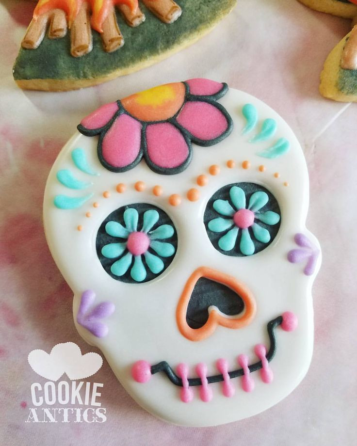 Halloween Cookies Pinterest
 Best 25 Fall decorated cookies ideas on Pinterest