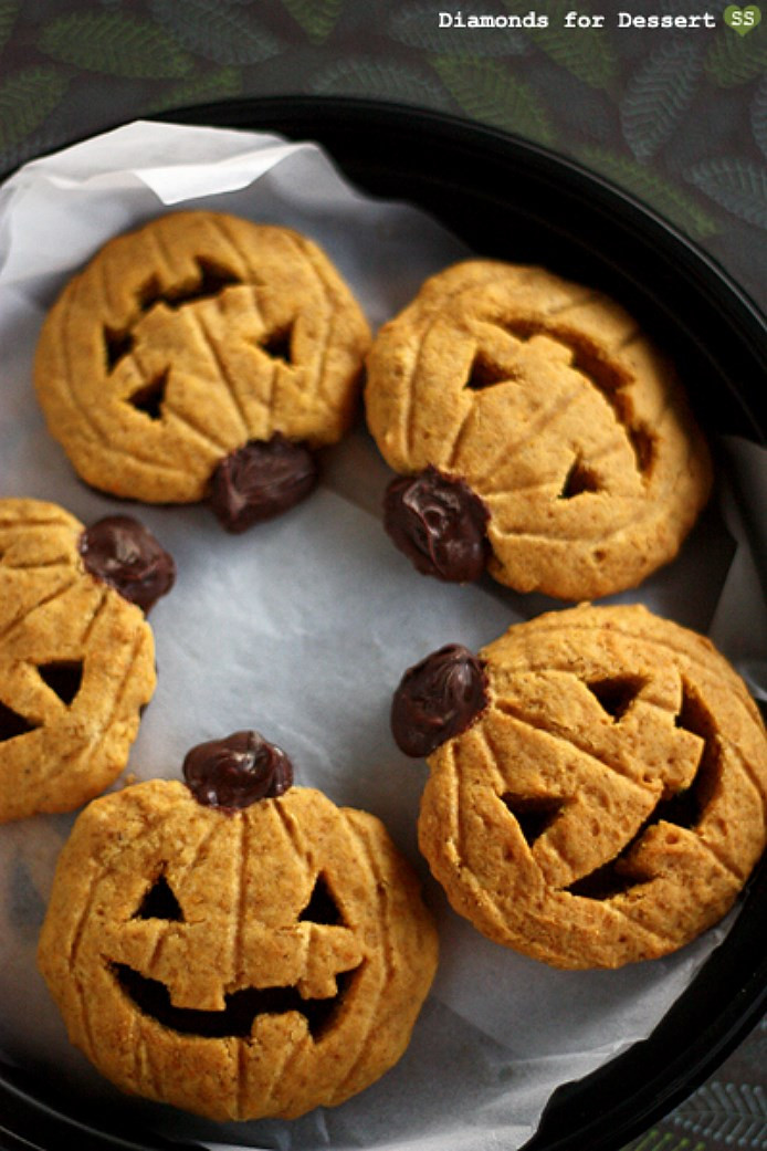 Halloween Cookies Recipes Easy
 Pumpkin Halloween Cookies 5 Pumpkin Halloween Cookies You