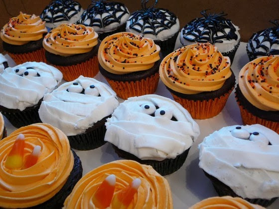 Halloween Cupcakes Decorating Ideas
 Healthiana Halloween Cupcake Decorating Ideas