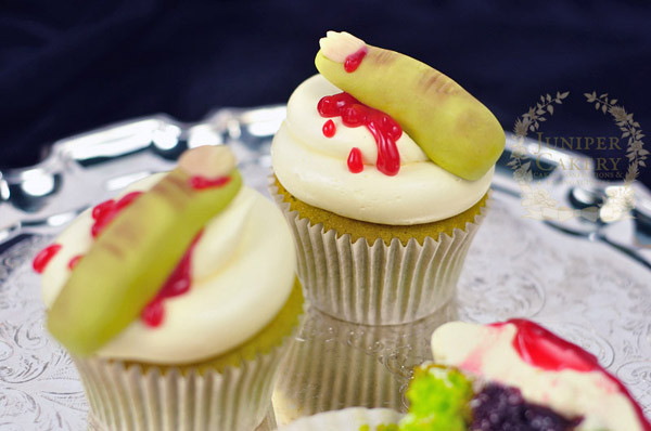 Halloween Cupcakes For Kids
 5 Spook tackular Halloween Cupcake Ideas for Kids