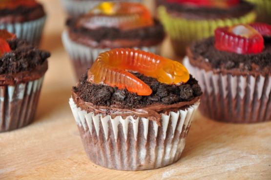 Halloween Cupcakes Recipe
 Easy Halloween Worm Cupcakes Recipe Genius Kitchen