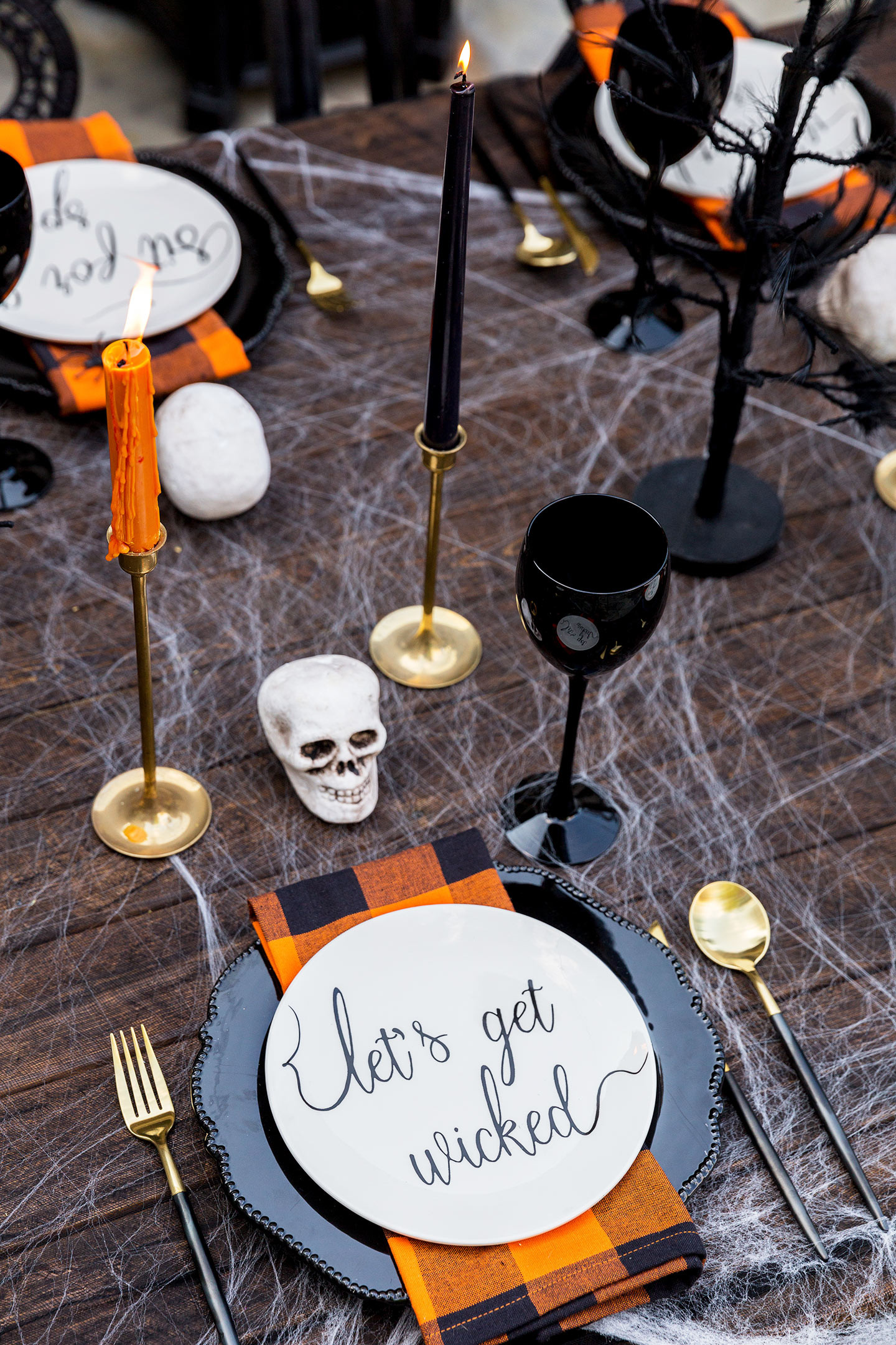 Halloween Dinners For Adults
 Adult Halloween Party Decorations & Halloween Menu Ideas