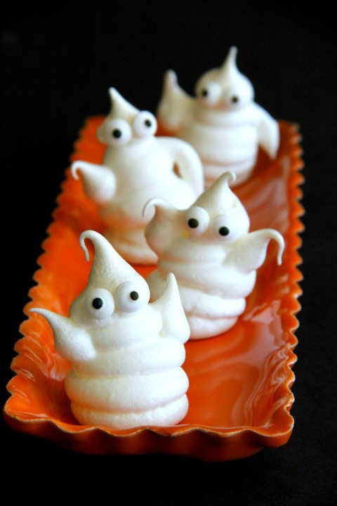 Halloween Ghost Cookies
 Haunted Halloween Ghosts