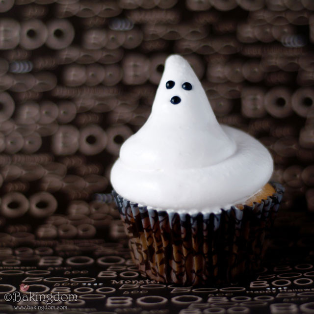 Halloween Ghost Cupcakes
 BEST Halloween Treats