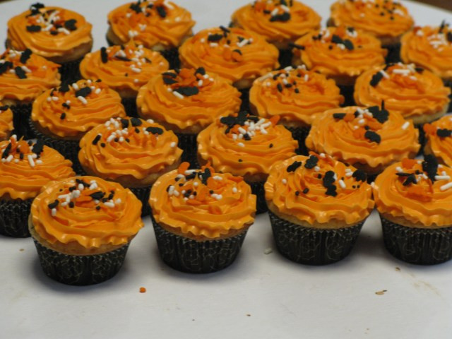 Halloween Mini Cupcakes
 Mini Halloween Cupcakes