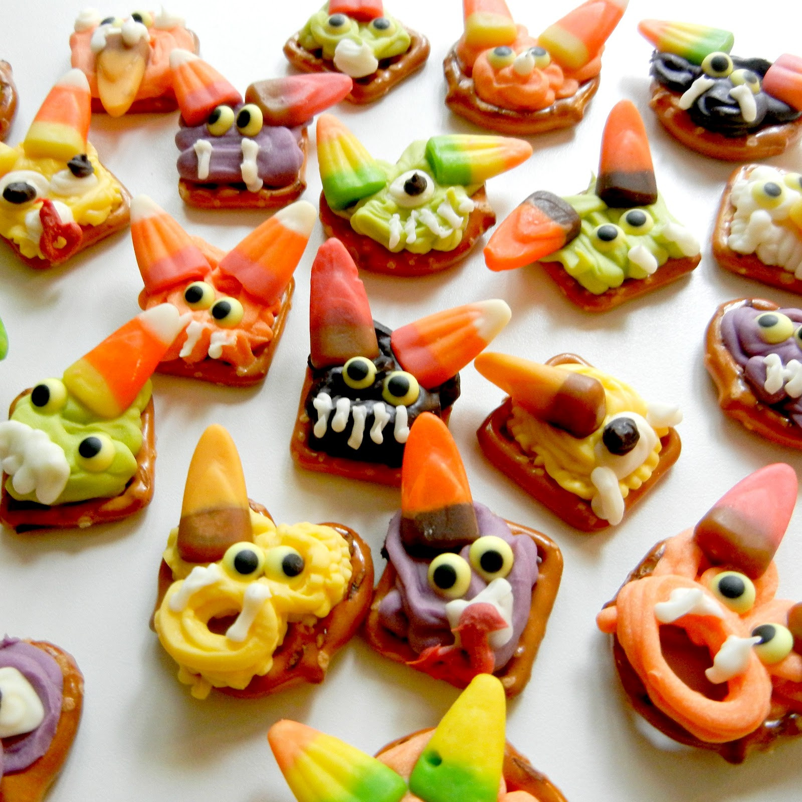 Halloween Pretzels Treats
 Sugar Swings Serve Some super simple halloween pretzels