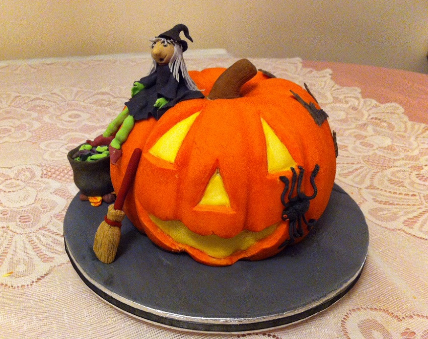 Halloween Pumkin Cakes
 Celebration Cakes in Southwick Brighton – Flair4Cakes