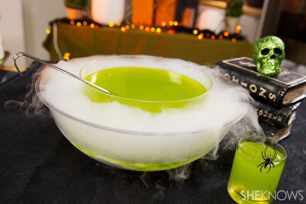 Halloween Punch Bowl Recipes
 Eerie glow in the dark punch