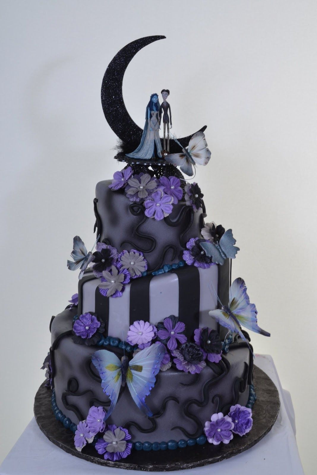 Halloween Wedding Cakes Ideas
 70 Unique Halloween Wedding Cakes