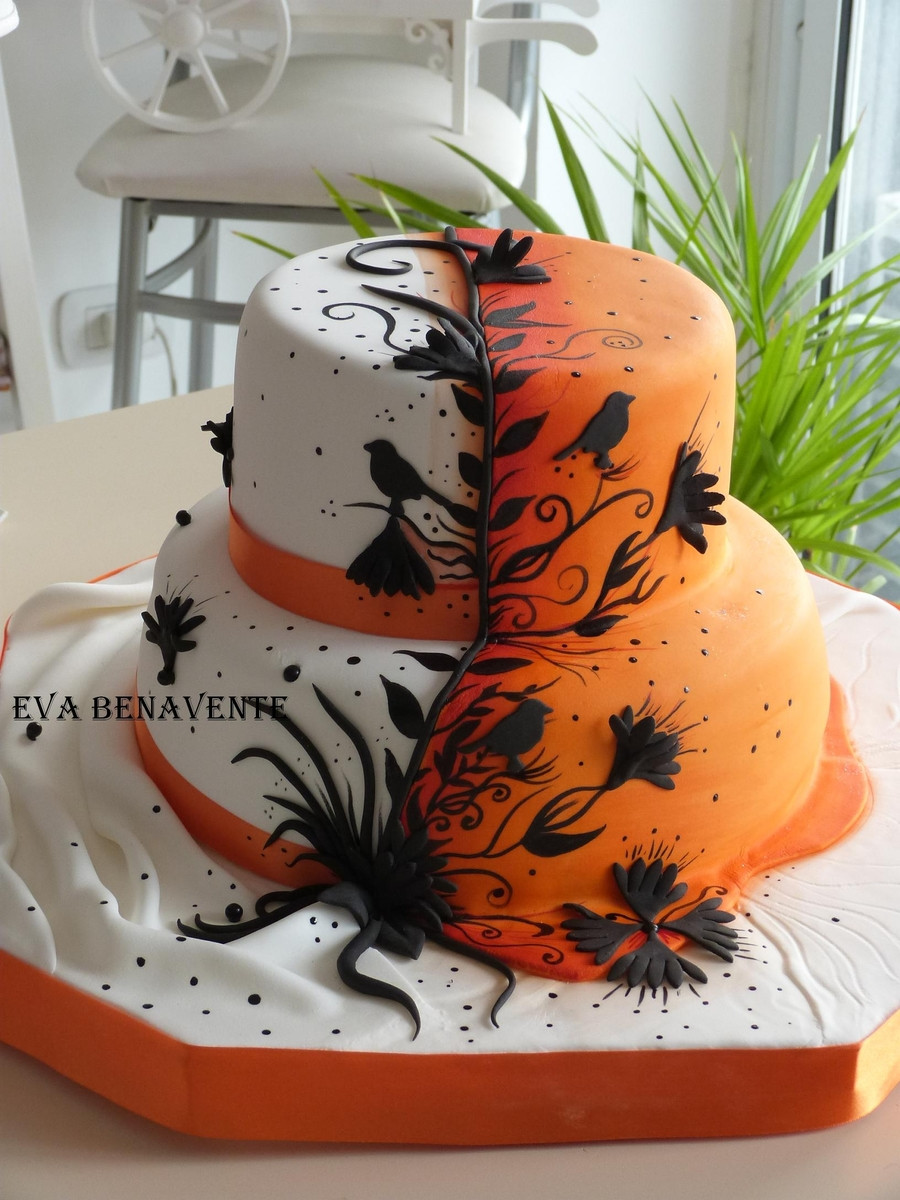 Halloween Wedding Cakes Ideas
 Beautiful Halloween Wedding Cakes Around My Family Table