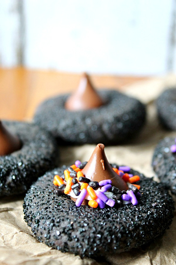 Halloween Witches Hats Cookies
 Witch Hat Peanut Butter Cookies