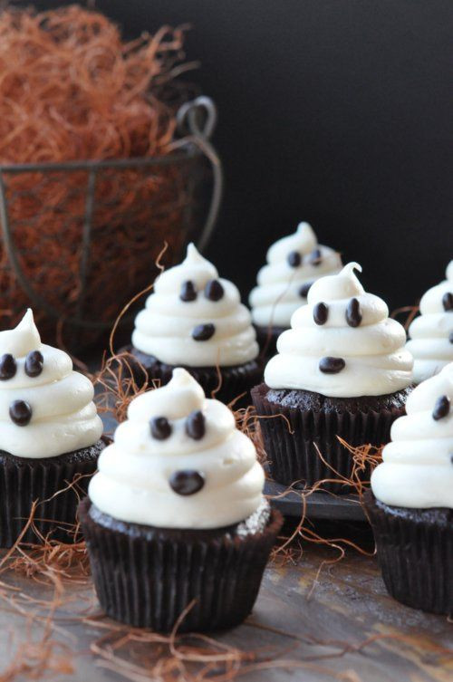 Homemade Halloween Cupcakes
 Ghost Cupcakes