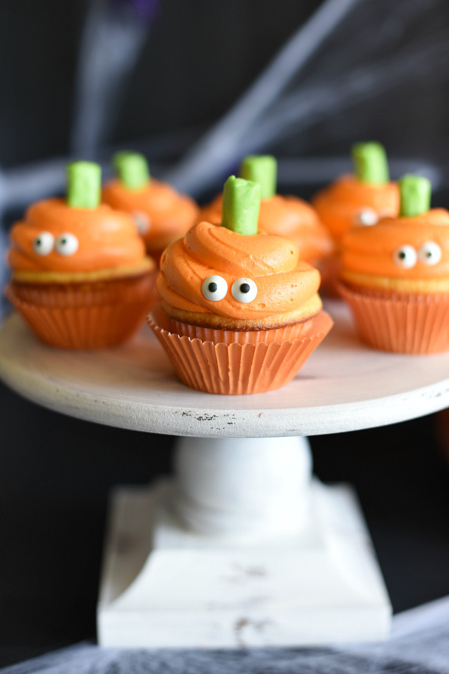 Homemade Halloween Cupcakes
 Easy Halloween Cupcakes with Pumpkin Faces – Fun Squared