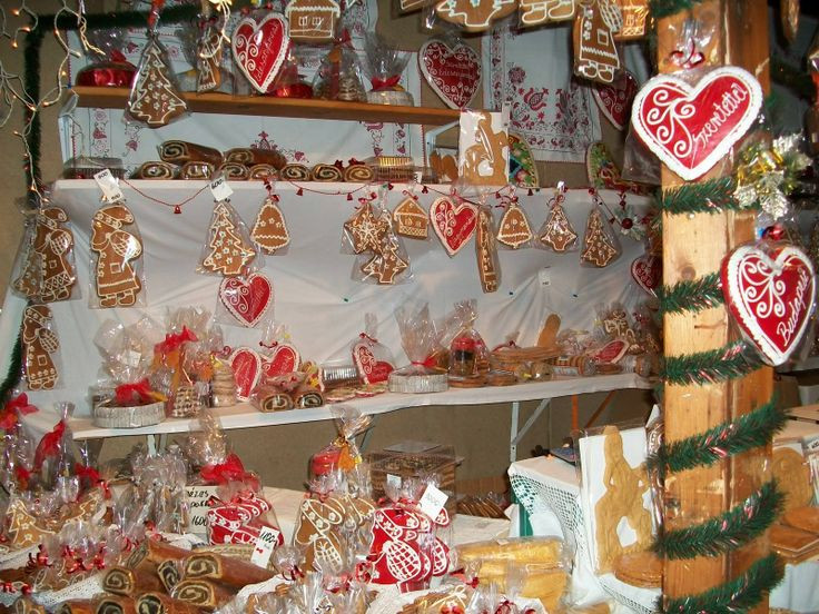 Hungarian Christmas Candy
 Best 346 Magyar nepviselet nepmuveszet images on