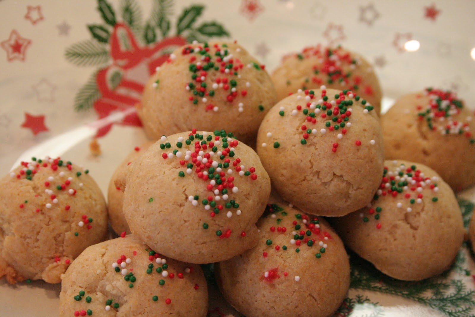 Italian Anise Christmas Cookies
 vegAnn s Kitchen Italian Anisette Christmas Cookies
