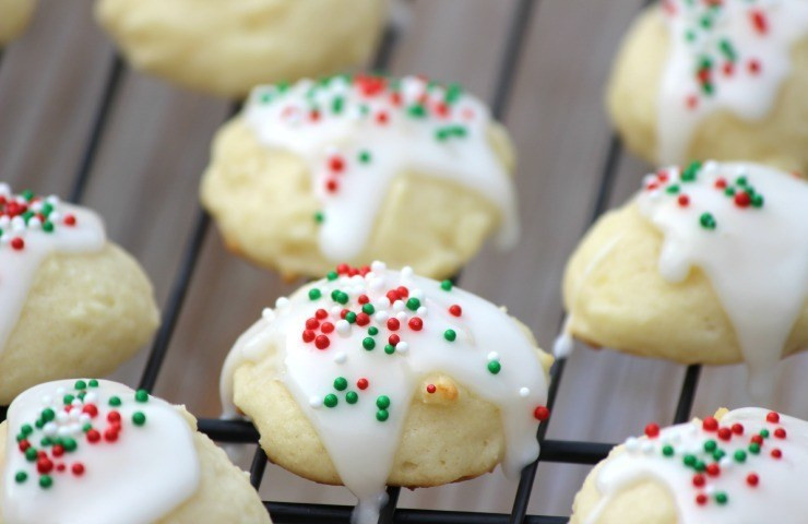 Italian Christmas Cookies Ricotta Cheese
 Vanilla Glazed Ricotta Cheese Cookies