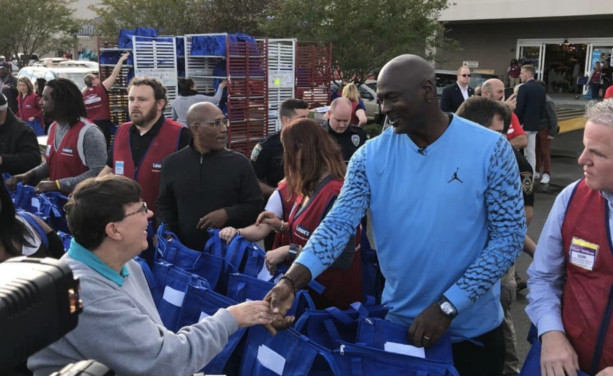Lowes Foods Thanksgiving Dinners 2019
 Michael Jordan Hands Out Thanksgiving Meals & Jordans