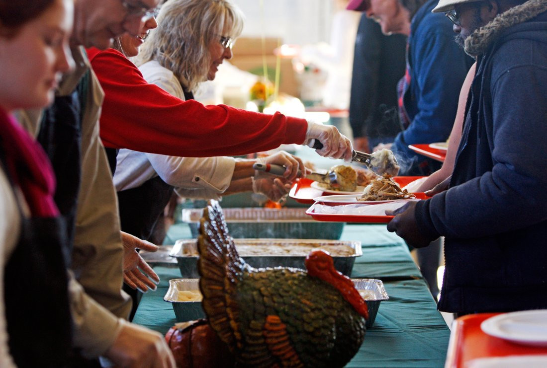 Lowes Foods Thanksgiving Dinners
 Don t Volunteer to Feed the Needy on Thanksgiving