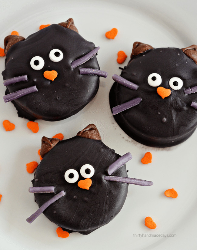 Oreo Halloween Cookies
 Halloween Cat Oreo Cookies