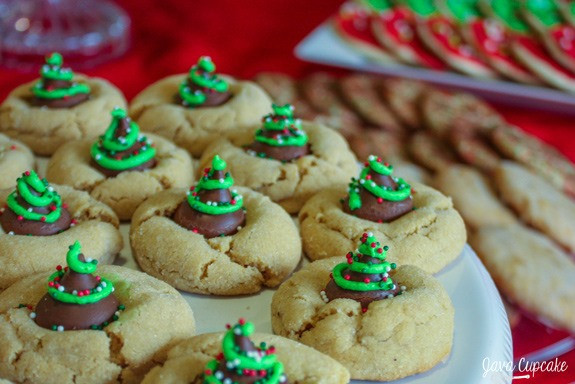 Peanutbutter Christmas Cookies
 Thirty Plus Festive Christmas Cookie Recipes