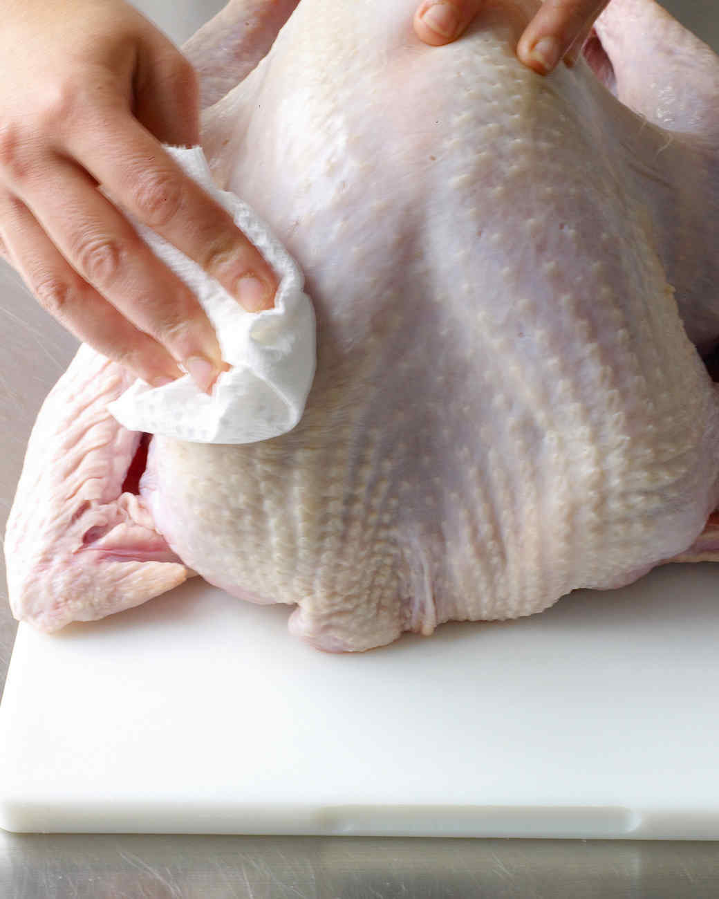 Prep A Turkey For Thanksgiving
 How to Stuff and Prepare Your Thanksgiving Turkey