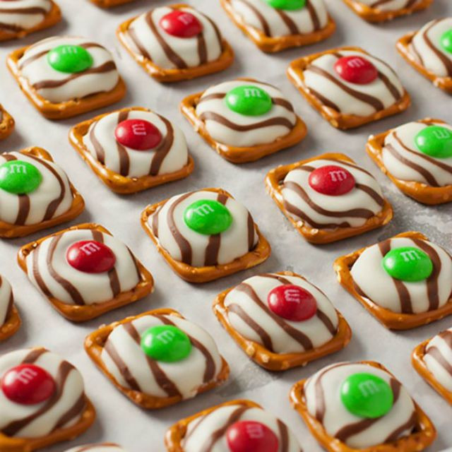 Pretzel Christmas Cookies
 25 best ideas about Christmas Pretzels on Pinterest