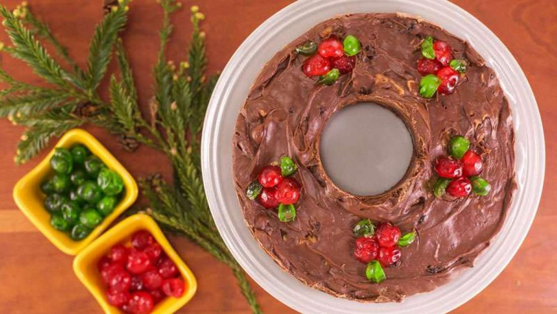 Rachael Ray Christmas Fudge Wreath
 5 Minute Fudge Wreath