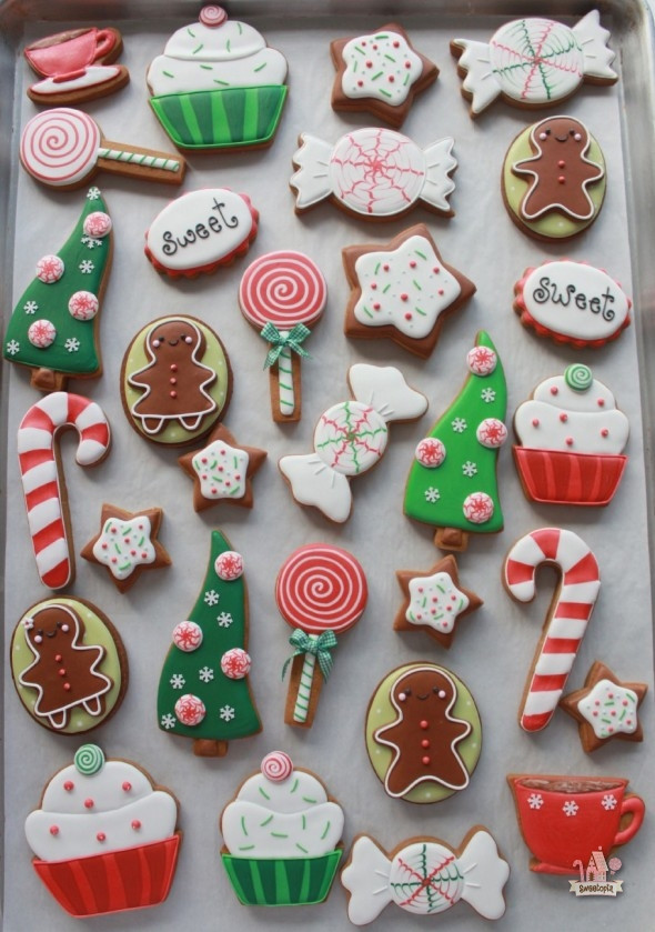 Red And Green Christmas Cookies
 How to Color Icing Red