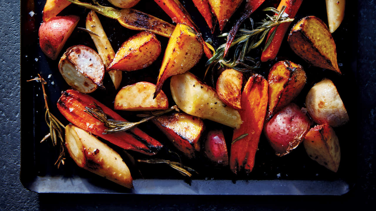 Roasted Fall Root Vegetables
 Healthy Thanksgiving Recipes With Fresh Fall Ve ables