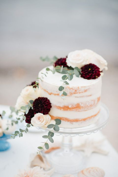 Small Fall Wedding Cakes
 12 Fall Wedding Cakes Fall Themed Wedding Cake Ideas