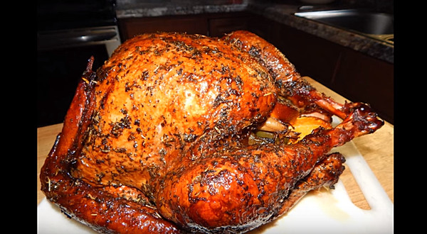 Smoked Turkey For Thanksgiving
 Traditional Thanksgiving Dishes Served Up Texas Style