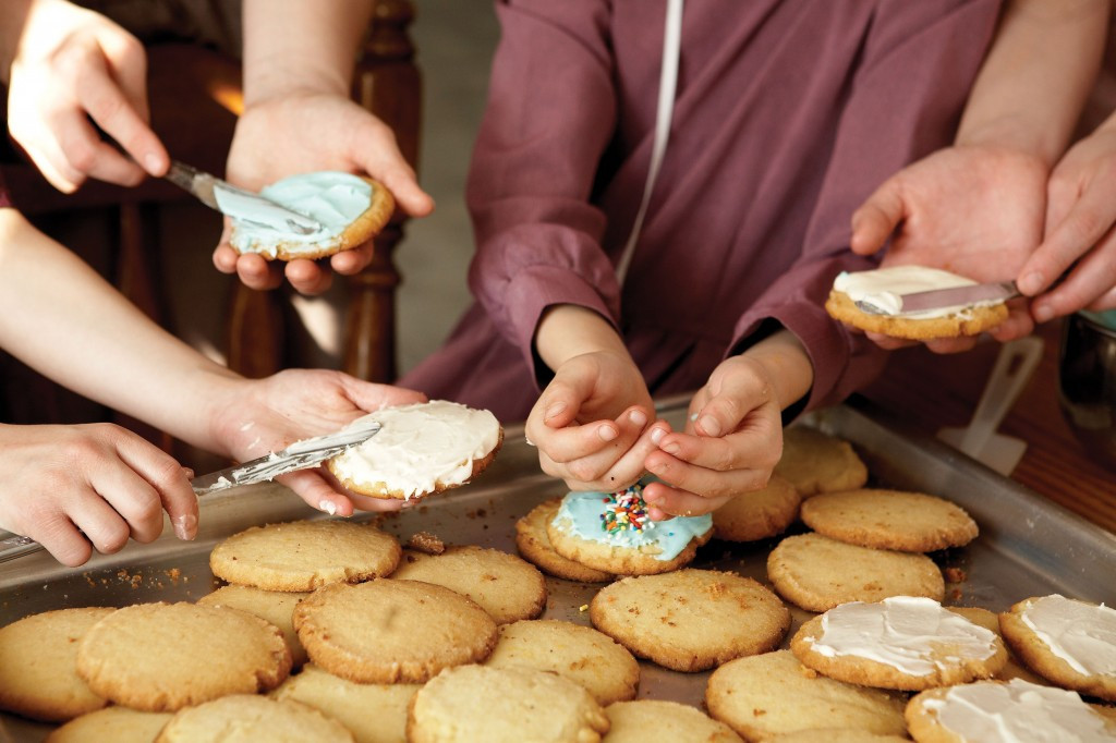 Sour Cream Christmas Cutout Cookies
 Sour Cream Cut Out Christmas Cookies Amish 365 Amish